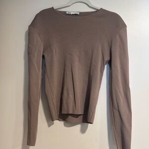 Zara - Basic top with shoulder pads